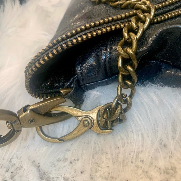 Matt & Mat Black Vegan Leather Zippered Bag Purse - Picture 9 of 9